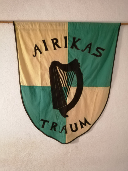 Datei:FlaggeAirikasTraum.jpg